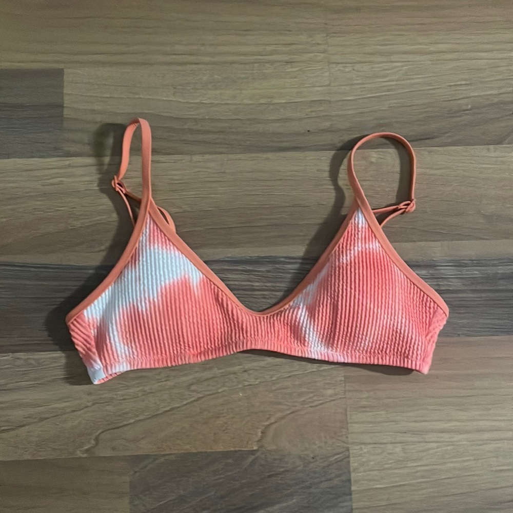 Aerie crinkle voop binding bikini top